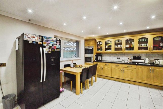 127, Thornton Avenue, West Drayton photo 4
