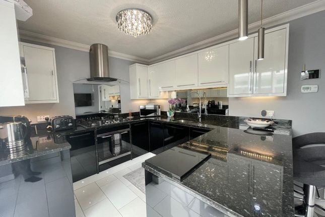 6, Well Close Rise, Leeds photo 5