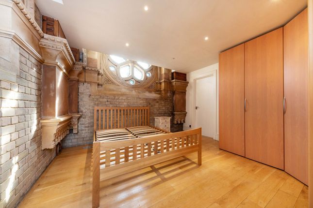 Flat to rent in The Great Hall, Victory Road, London