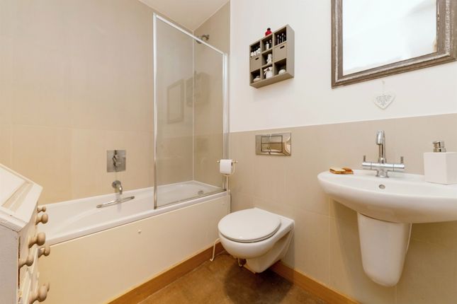 Flat for sale in Mead Lane, Hertford