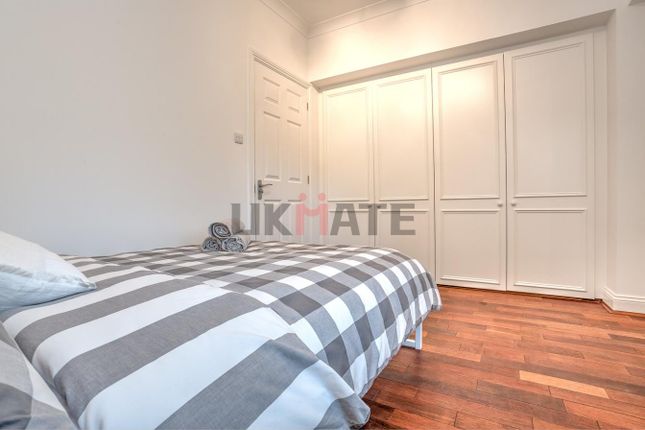 272 Imperial Court, 225 Kennington Lane, London photo 3