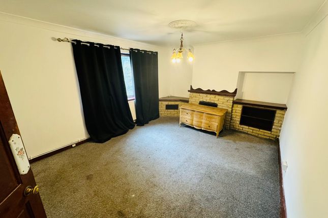 Thumbnail Terraced house to rent in Limbourne Avenue, Chadwell Heath, Romford