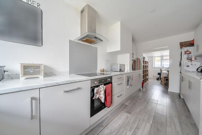 8 GREENWOOD MEADOW, Greenwood Meadow, Chinnor photo 4