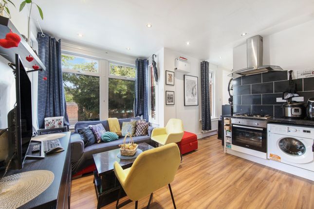 61 Lytton Road, London photo 4