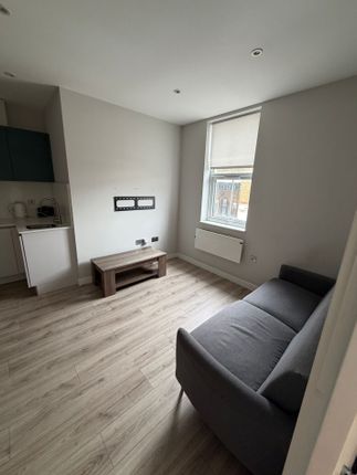Flat 1, 16-18, Theobald Street, Borehamwood photo 2