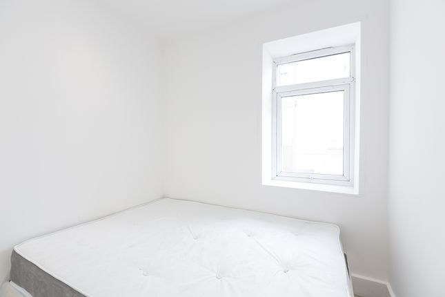 Thumbnail Flat to rent in Miflats, Bracknell, Berkshire