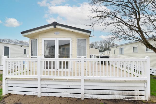 Thumbnail Mobile/park home for sale in Shorefield Country Park, Downton Lane, Lymington