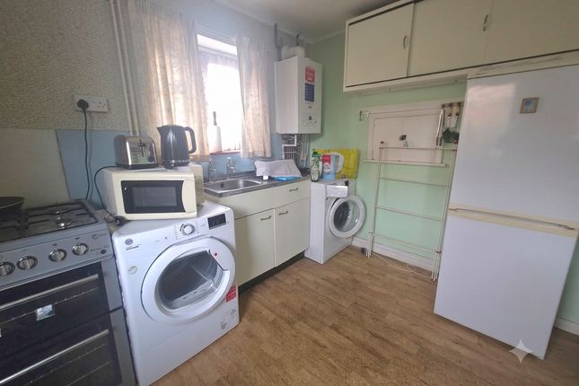 2, Jones Road, Coventry photo 3