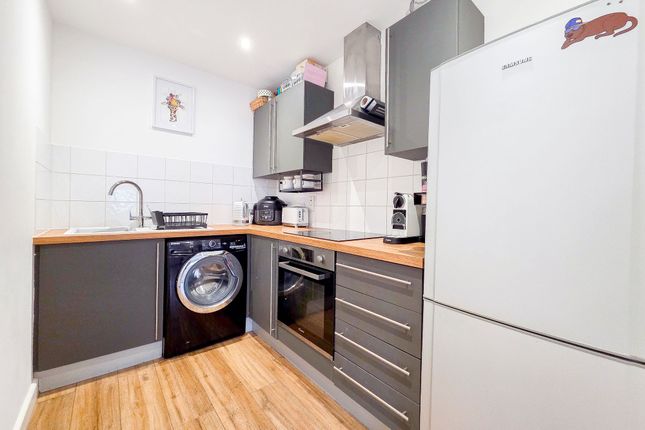 2 Metro Apts Newgate Street, St. Helier, Jersey photo 2