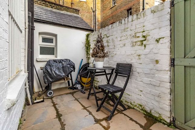Basement Flat, 78, Broad Street, Teddington photo 3
