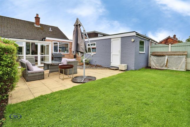 36, Redfern Road, Stone photo 4
