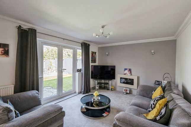 5, Newfield Close, Doncaster photo 4