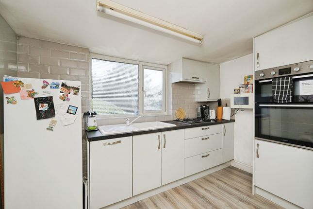 104, St Richards Road, Kent photo 4