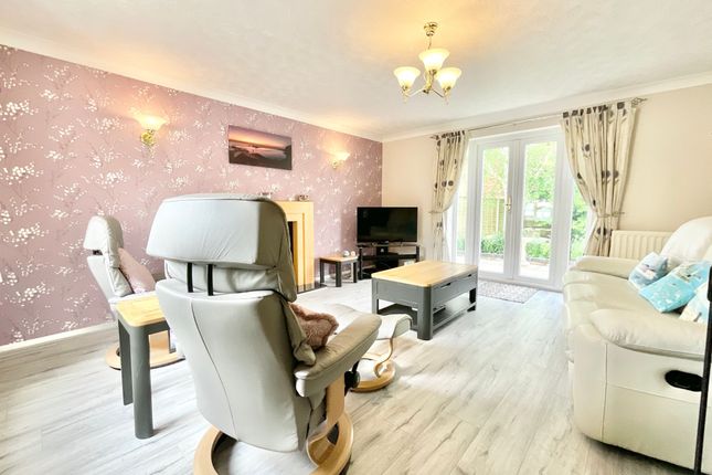 8, Barley Orchard, Gnosall, ST20 photo 3