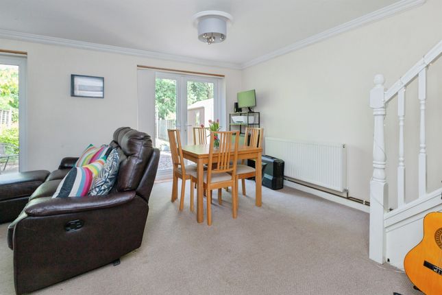 20, Windermere Close, Leicester photo 4
