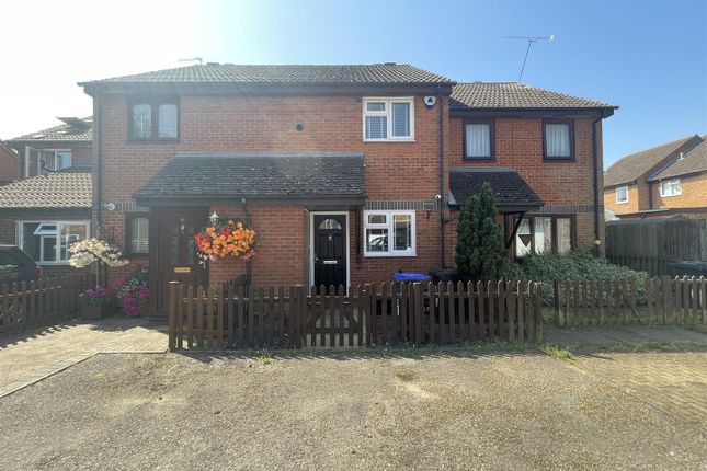 Campion Close, Uxbridge photo 3