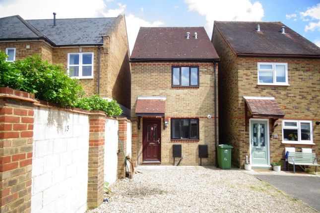 Thumbnail Detached house for sale in Squires Walk, Ashford