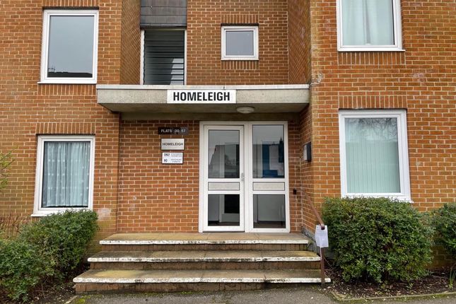 Thumbnail Flat to rent in Homeleigh, London Road, Patcham, Brighton