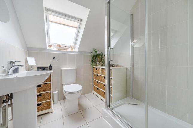 Town house for sale in Thame, Oxfordshire