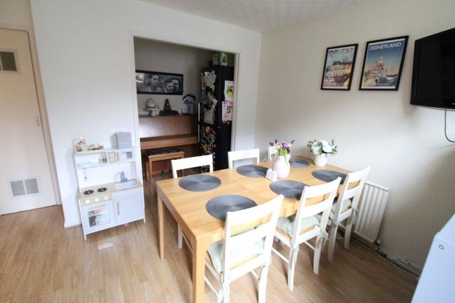 7, Blackhorse Lane, Brierley Hill photo 3