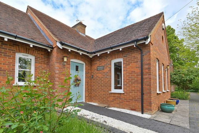 2-bed house on Magnolia Cottage, Piggottshill Lane, Harpenden, £795,000
