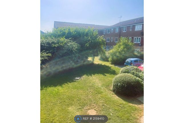 Thumbnail Flat to rent in Leecon Way, Essex