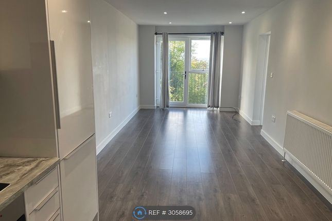 Flat, Grandeur Heights Higher Drive, Purley photo 3