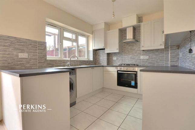Thumbnail Semi-detached house to rent in Greenford