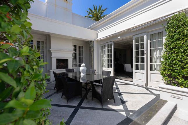 Detached house for sale in Fresnaye, Cape Town, South Africa