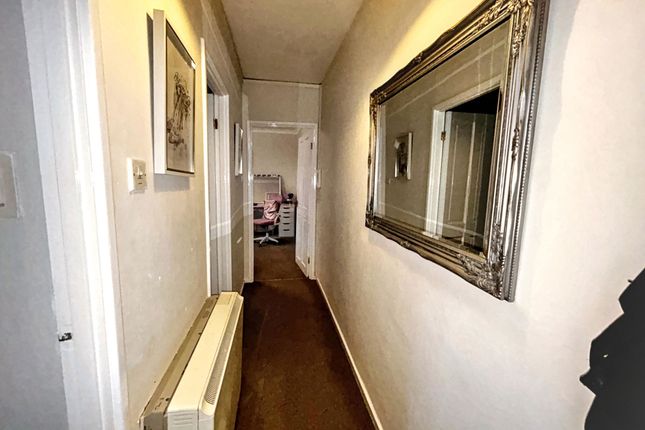 5, Okehampton Court, Gateshead photo 4