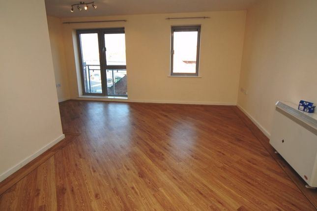 80, River View, Low Street, Sunderland photo 3