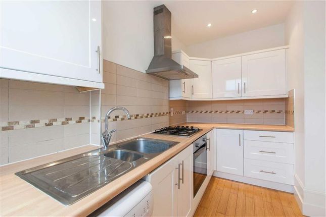 Flat for sale in Redlands Way, London