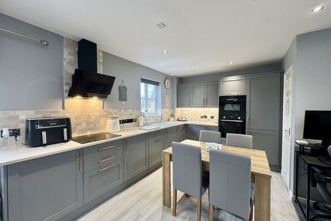 46 Northfields, Sturminster Newton photo 4