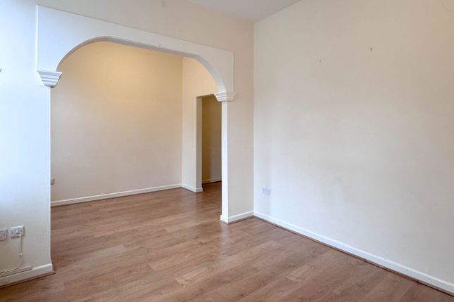 7a, High Street, Builth Wells photo 4