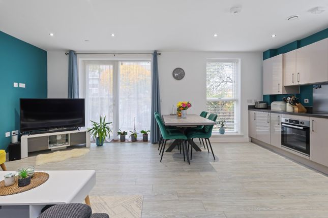 Flat for sale in Gurnell Grove, London