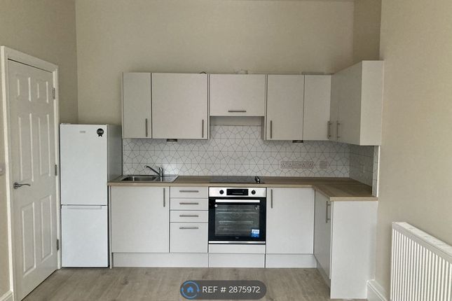 Flat, St Johns Road, Dover photo 2