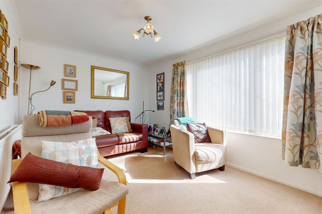 45, Kemble Court, Milton Keynes photo 3