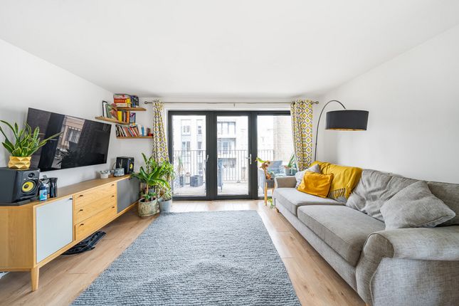 Thumbnail Flat for sale in Henry Road, Oval