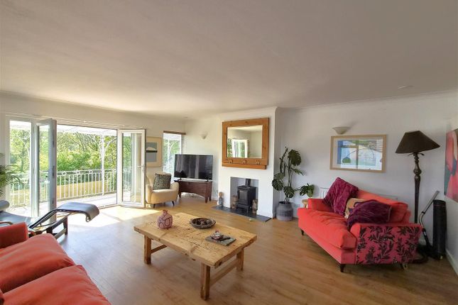 27, Tower Park, Fowey photo 2