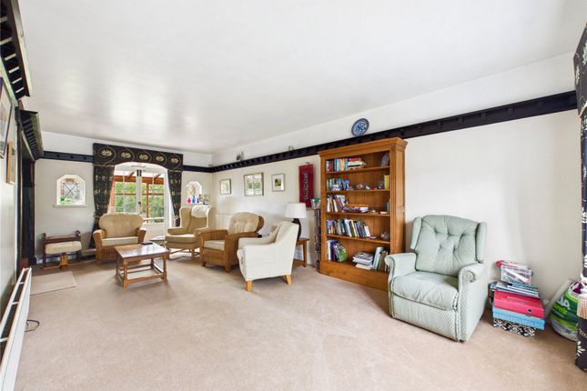 25, Links Avenue, Suffolk photo 2