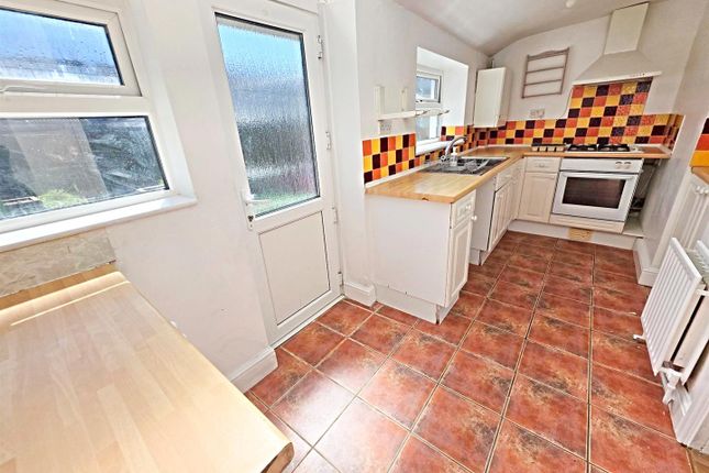 7, Vaughan Street, Pontypridd photo 3