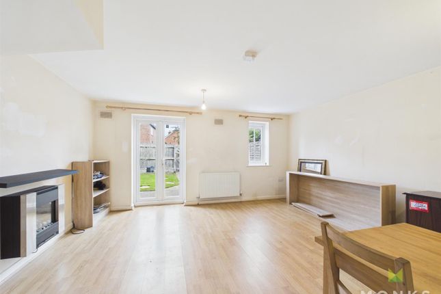 2, Hawkstone Close, Shrewsbury photo 2