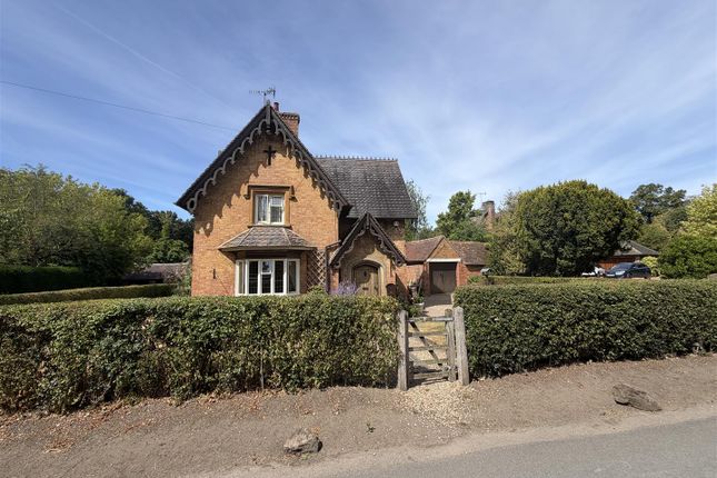 Brook Cottage, 11, Church Road, Warwick photo 3