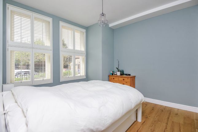 31, Ravenstone Street, London photo 4