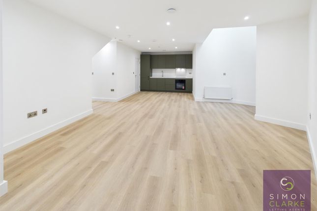 Flat 2, 96A, Weirdale Avenue, London photo 4