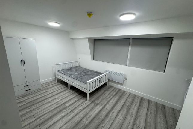 Room 4 Gibbons Close.Jpeg