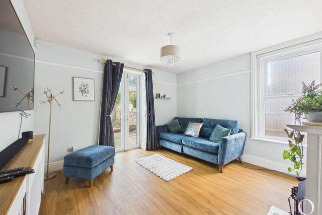 Flat Flat 1, 168, Kinson Road, Bournemouth photo 3