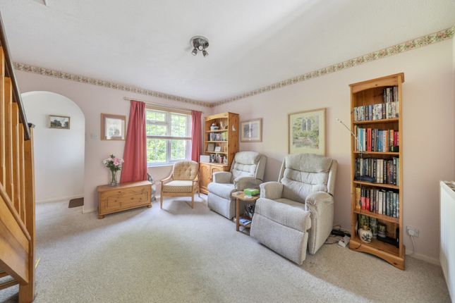 18, Huscarle Way, Reading photo 4