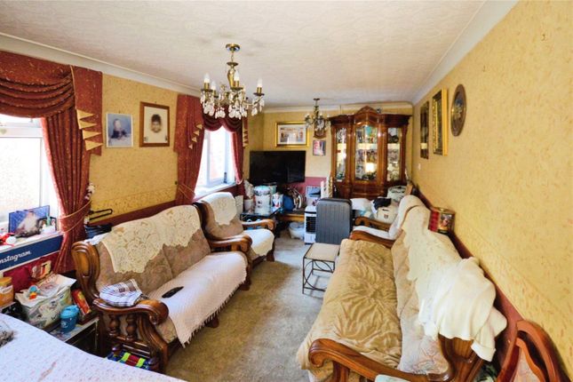 38, Blaydon Road, West Midlands photo 3