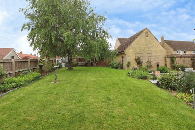 1, Bertie Close, Grantham photo 4